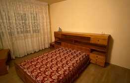 Apartament de doua camere, semidecomandat, 50 mp, zona Dambovita