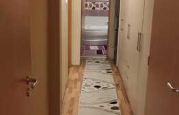 Apartament de 3 camere, decomandat, zona Aradului