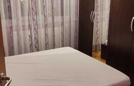 Apartament de 3 camere, decomandat, zona Aradului