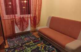 Apartament de 3 camere, decomandat, zona Aradului