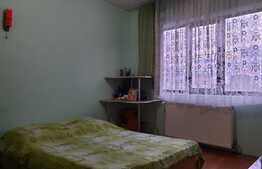 Casa mare cu etaj si teren mult, excelent pozitionata in Ghiroda!