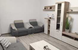 Apartament de 3 camere, decomandat, zona Soarelui