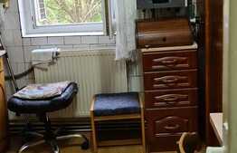 Apartament 3 camere, 65 mp, decomandat, zona Dambovita