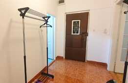 Oportunitate! Apartament de 3 camere in centrul orasului, tavan inalt, investitie sigura