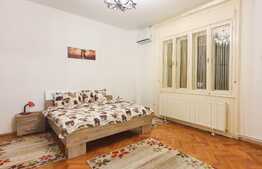 Oportunitate! Apartament de 3 camere in centrul orasului, tavan inalt, investitie sigura