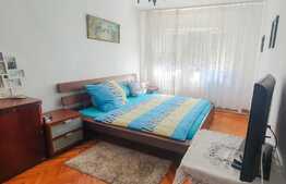 Apartament decomandat cu 4 camere, zona TURIST