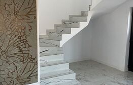 Case insiruite, 90 mp utili, zona linistita, Giarmata!