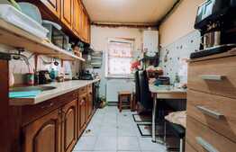 Apartament 3 camere, decomandat, zona Aradului