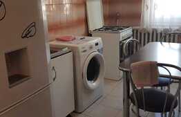 Apartament de 3 camere, decomandat, 65 mp, zona Soarelui