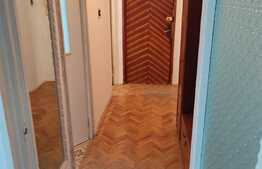 Apartament de 2 camere, 60 mp, zona Sagului