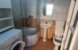 Garsoniera la casa, terasa, 3 locuri parcare, zona Blascovici