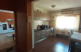 Apartament 3 camere, decomandat, boxa, zona Sagului