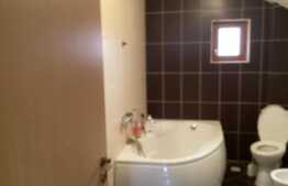 Casa de vânzare cu 600 mp teren, 6 dormitoare, Giroc