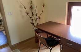 Casa de vânzare cu 600 mp teren, 6 dormitoare, Giroc