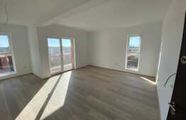 Apartament de doua camere, semidecomandat, 50 mp, 5 mp balcon, Giroc
