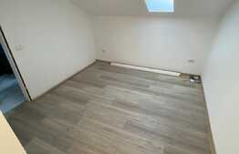 Ocazie! Apartament de 3 camere cu scara interioara, 77 mp, comuna Giroc