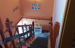 Casa tip duplex, 92 mp utili, zona rezidentiala, Lunei