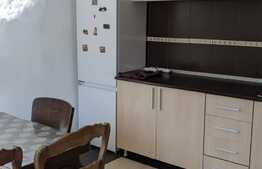 Casa zona Badea Cartan, 52 mp utili, curte comuna