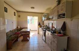 Apartament 3 camere, 64 mp, decomandat, zona Girocului