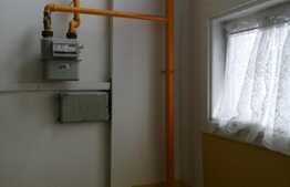 Apartament cu 2 camere, boxa si balcon, 43 mp, zona Circumvalatiunii