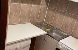 Apartament cu 3 camere, 60 mp, in zona Sagului