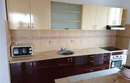 Apartament de 2 camere si balcon, 70 mp, zona Complexului Studentesc