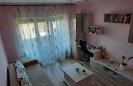 Apartament 2 camere, balcon, 50 mp, zona Calea Buziasului