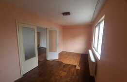  Apartament de 3 camere, 48 mp, zona Sagului