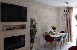 Apartament de 3 camere, balcon, 63 mp, zona Sagului