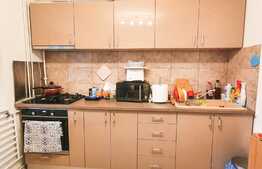 Frumusete si simplitate! Apartament de 2 camere, decomandat, etaj intermediar, Lipovei