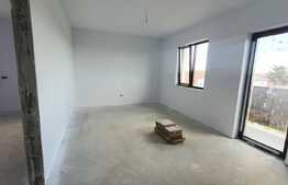 Apartament cu 3 camere decomandate, 2 bai, CENTRU GIROC