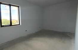 Apartament cu 3 camere decomandate, 2 bai, CENTRU GIROC