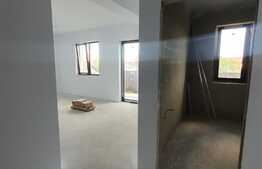 Apartament cu 3 camere decomandate, 2 bai, CENTRU GIROC