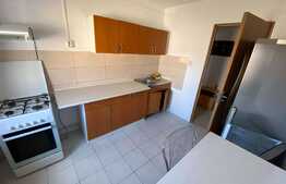 Apartament spatios, 2 camere, 54 mp, zona Soarelui