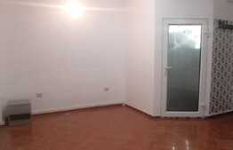 Garsoniera sau spatiu de birou, cladire istorica, zona Piata Unirii