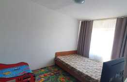 Apartament de 3 camere, 68 mp, zona Lipovei