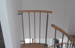 Apartament cu 3 camere, 72 mp, zona Dambovita