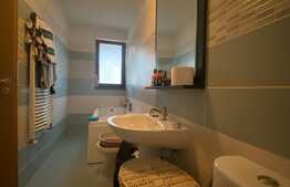 Triplex finisat si mobilat, 107 mp utili, Dumbravita 