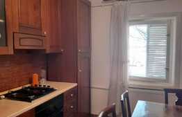 Apartament de 3 camere, decomandat, 72 mp, zona Modern