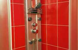 Apartament de 3 camere, decomandat, 72 mp, zona Modern