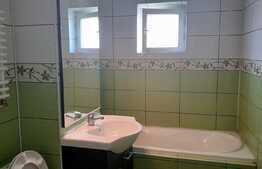 Apartament de 3 camere, decomandat, 72 mp, zona Modern