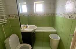 Apartament de 3 camere, decomandat, 72 mp, zona Modern