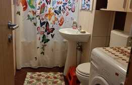 Apartament cu 3 camere, 60 mp, zona Lipovei