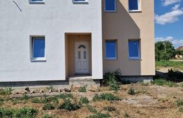 Pentru investit! Duplex, 116 mp, teren 350mp, Varias