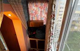 Apartament de 3 camere, 55 mp, zona Calea Sagului