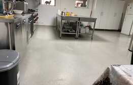 Pensiune funcțională, 13 camere, zonă centrală 