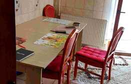 Apartament 3 camere, decomandat, parter inalt, Zona Lipovei