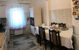 Apartament 3 camere, 70 mp, zona Bucovina