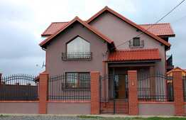 Casă individuală în zonă liniştită în Săcălaz