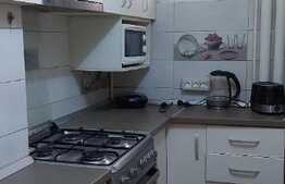 Apartament 3 camere, etaj intermediar, 55 mp, zona Sagului